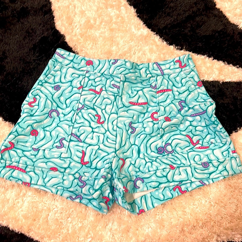 Blackmilk gummy brains cuffed shorts NWT